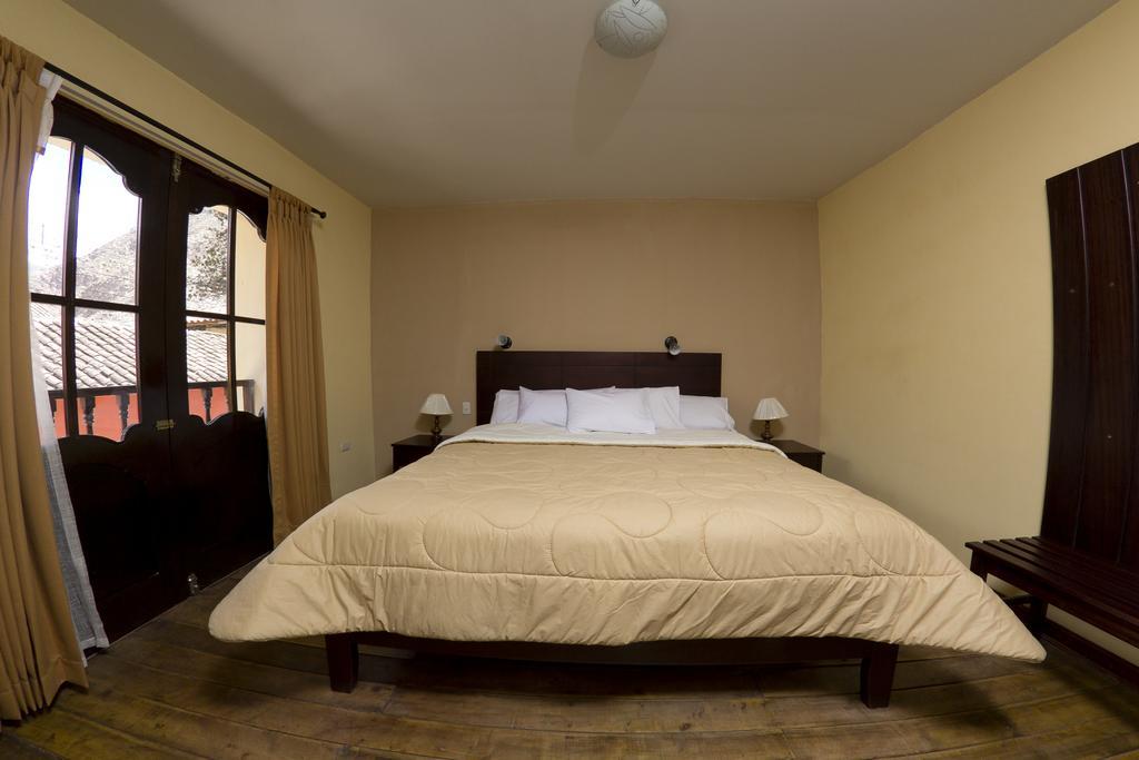 Yucay Plaza Inn Exterior photo
